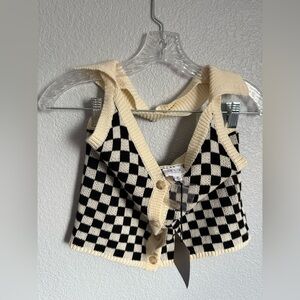 Le Lis Black and Cream Checkered Knit Top